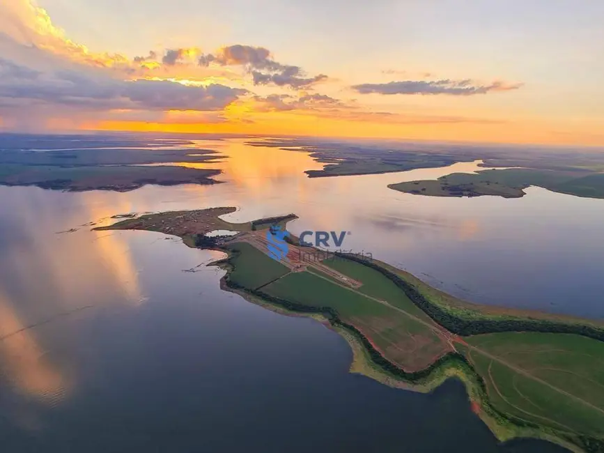 Foto 9 de Chácara à venda, 902m2 em Sertaneja - PR