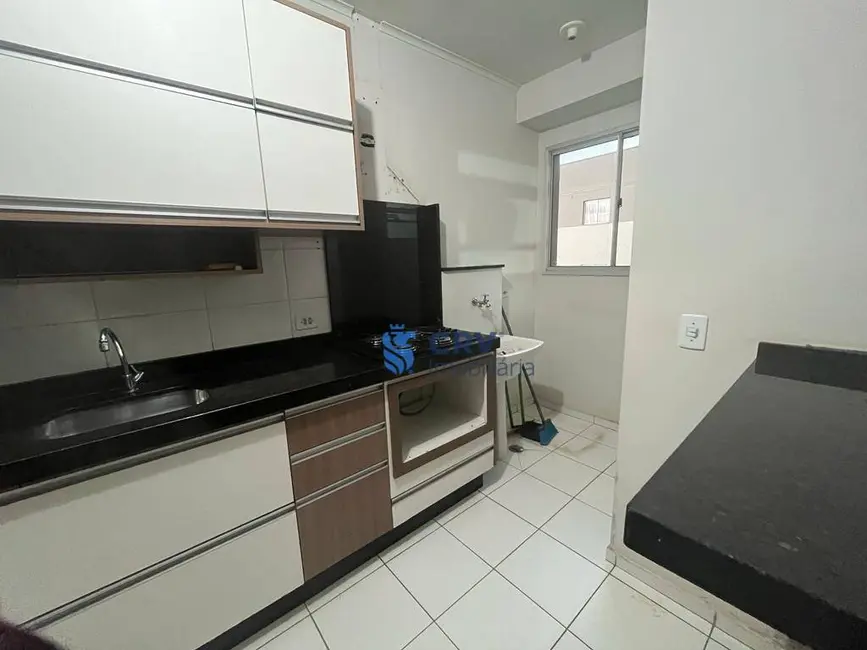 Foto 4 de Apartamento com 2 quartos para alugar, 46m2 em Ouro Verde, Londrina - PR