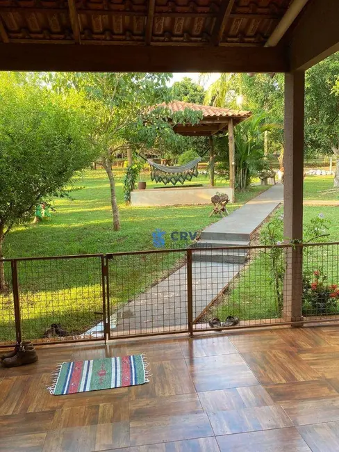 Chácara com 3 quartos à venda, 6000m2 em Novo Aeroporto, Londrina - PR - imagem 8 Foto 8 de Chácara com 3 quartos à venda, 6000m2 em Novo Aeroporto, Londrina - PR