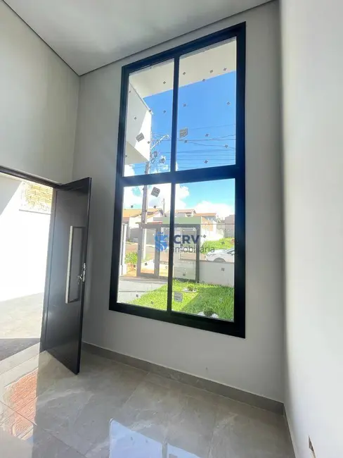 Casa com 3 quartos à venda, 125m2 em Jardim Moema, Londrina - PR - imagem 3 Foto 3 de Casa com 3 quartos à venda, 125m2 em Jardim Moema, Londrina - PR