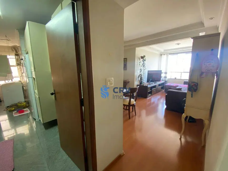 Apartamento com 3 quartos à venda, 100m2 em Centro, Londrina - PR - imagem 3 Foto 3 de Apartamento com 3 quartos à venda, 100m2 em Centro, Londrina - PR