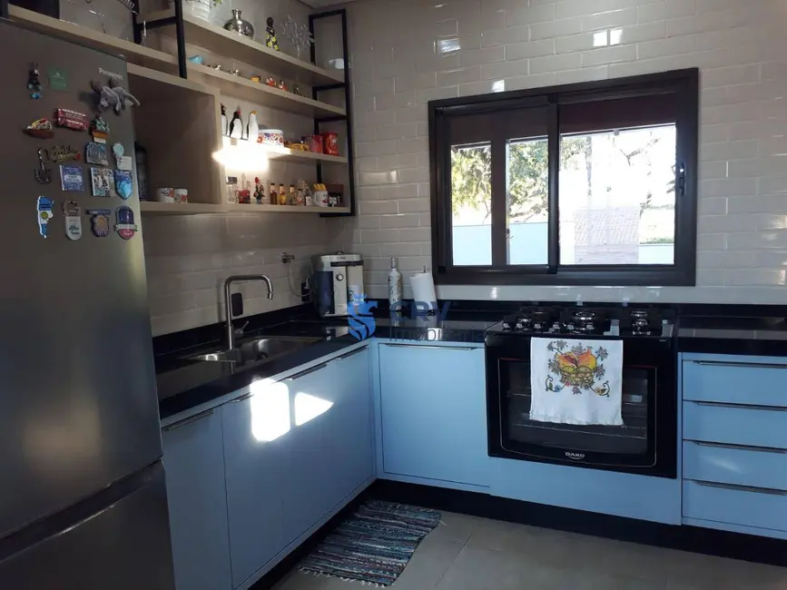 Casa de Condomínio com 3 quartos à venda, 1500m2 em Cambe - PR - imagem 4 Foto 4 de Casa de Condomínio com 3 quartos à venda, 1500m2 em Cambe - PR