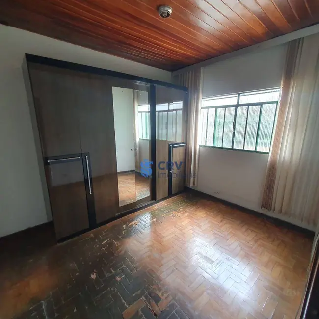 Casa com 3 quartos à venda e para alugar, 297m2 em Guanabara, Londrina - PR - imagem 7 Foto 7 de Casa com 3 quartos à venda e para alugar, 297m2 em Guanabara, Londrina - PR
