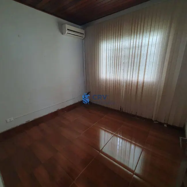Casa com 3 quartos à venda e para alugar, 297m2 em Guanabara, Londrina - PR - imagem 6 Foto 6 de Casa com 3 quartos à venda e para alugar, 297m2 em Guanabara, Londrina - PR