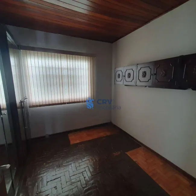 Casa com 3 quartos à venda e para alugar, 297m2 em Guanabara, Londrina - PR - imagem 8 Foto 8 de Casa com 3 quartos à venda e para alugar, 297m2 em Guanabara, Londrina - PR