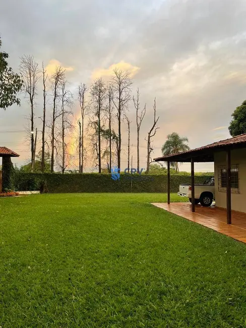 Foto 1 de Chácara com 8 quartos à venda e para alugar, 3000m2 em Rui Barbosa, Londrina - PR