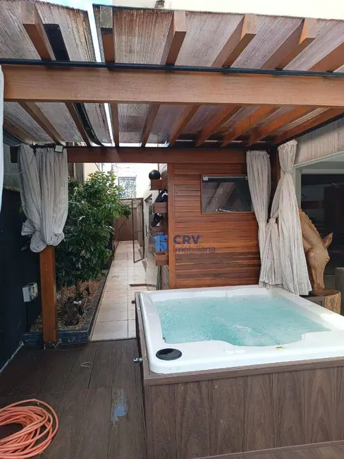 Sobrado com 3 quartos à venda, 350m2 em Terra Bonita, Londrina - PR - imagem 4 Foto 4 de Sobrado com 3 quartos à venda, 350m2 em Terra Bonita, Londrina - PR