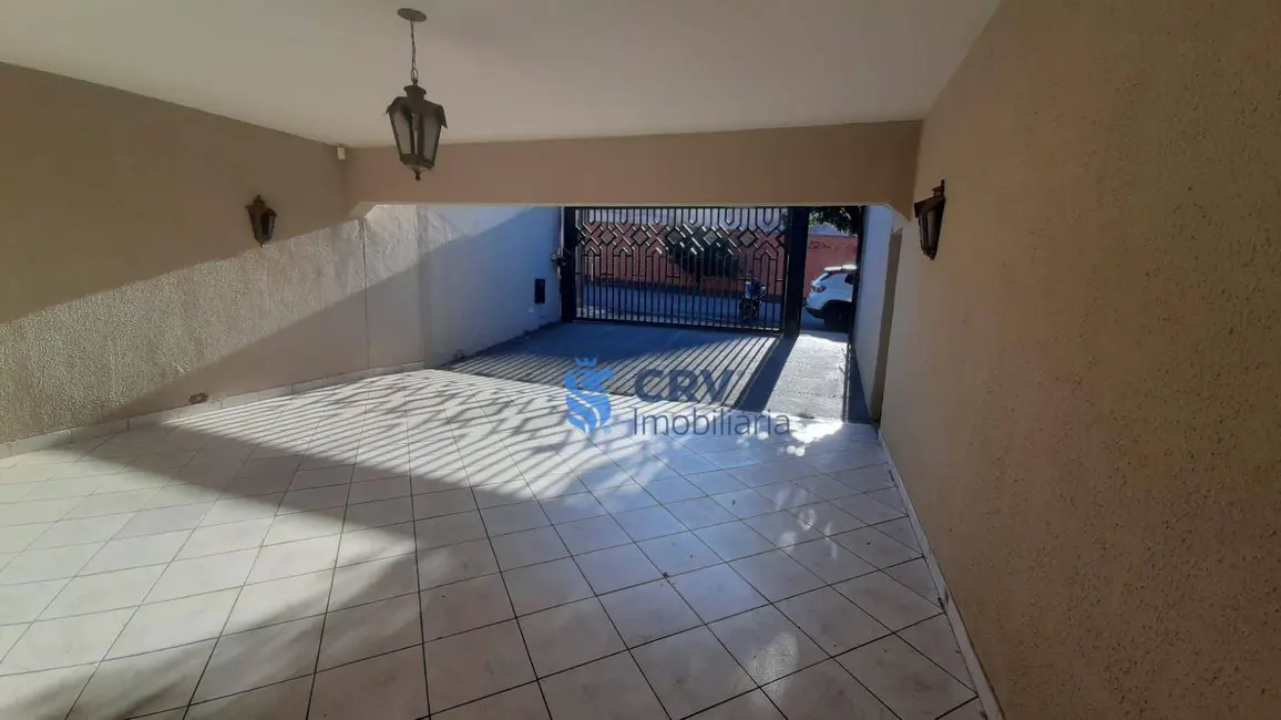 Casa com 4 quartos à venda, 390m2 em Quebec, Londrina - PR - imagem 3 Foto 3 de Casa com 4 quartos à venda, 390m2 em Quebec, Londrina - PR