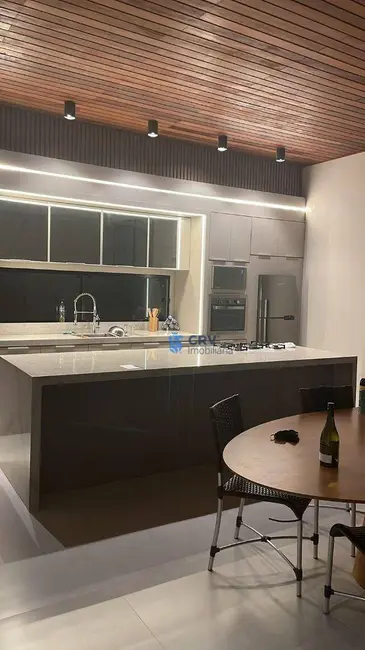 Foto 5 de Casa de Condomínio com 3 quartos à venda, 250m2 em Conjunto Habitacional Alexandre Urbanas, Londrina - PR