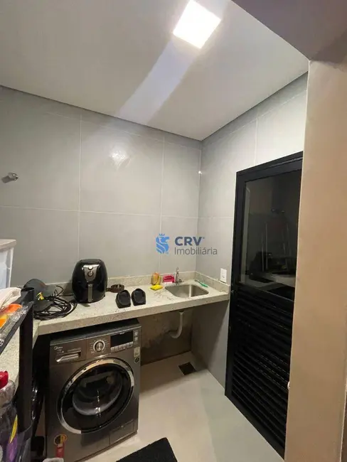 Foto 9 de Casa de Condomínio com 3 quartos à venda, 250m2 em Conjunto Habitacional Alexandre Urbanas, Londrina - PR