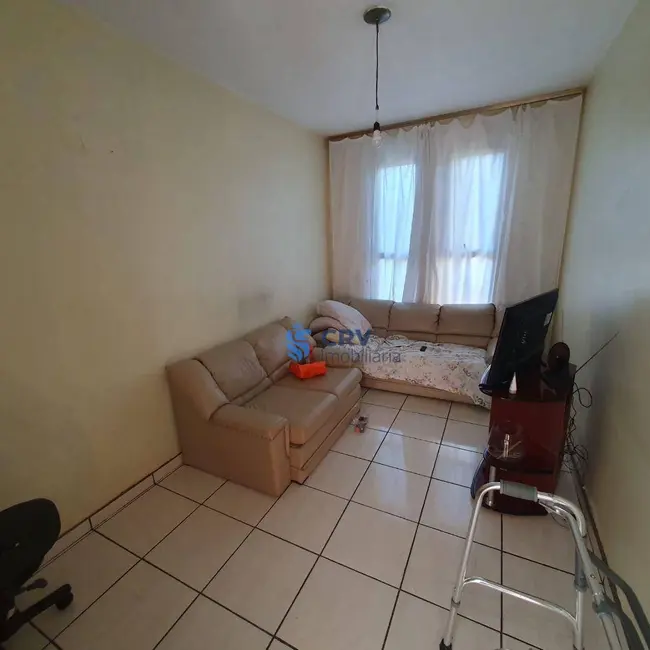Casa com 3 quartos à venda, 360m2 em Guanabara, Londrina - PR - imagem 6 Foto 6 de Casa com 3 quartos à venda, 360m2 em Guanabara, Londrina - PR