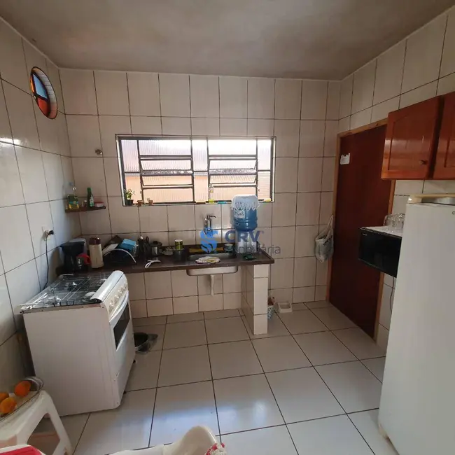 Casa com 3 quartos à venda, 360m2 em Guanabara, Londrina - PR - imagem 5 Foto 5 de Casa com 3 quartos à venda, 360m2 em Guanabara, Londrina - PR