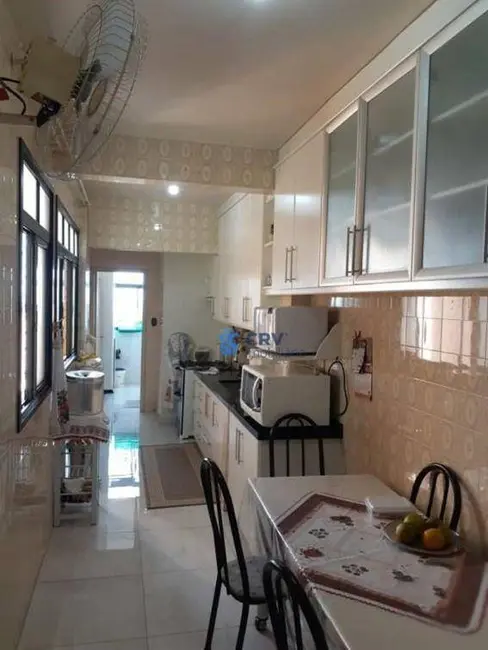 Apartamento com 4 quartos à venda, 160m2 em Centro, Londrina - PR - imagem 4 Foto 4 de Apartamento com 4 quartos à venda, 160m2 em Centro, Londrina - PR