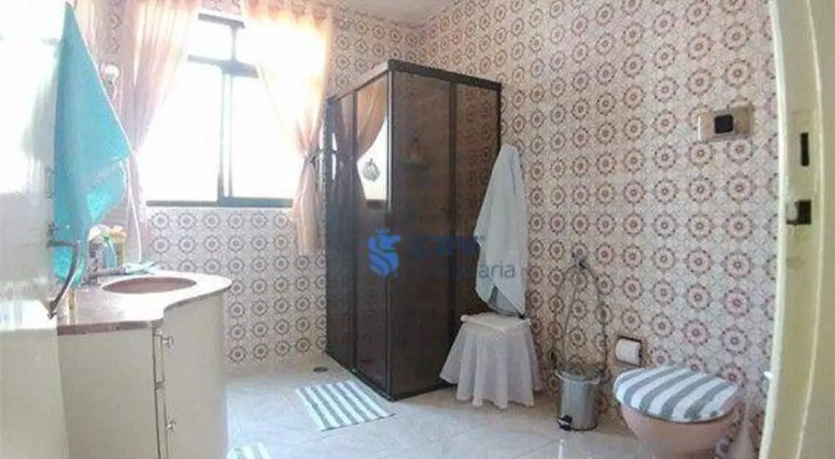 Apartamento com 4 quartos à venda, 160m2 em Centro, Londrina - PR - imagem 6 Foto 6 de Apartamento com 4 quartos à venda, 160m2 em Centro, Londrina - PR