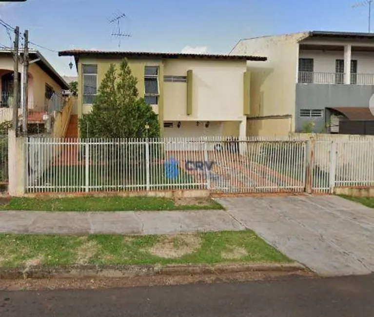 Foto 3 de Sobrado com 3 quartos para alugar, 300m2 em Jardim Alvorada, Londrina - PR