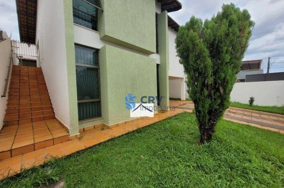 Foto 4 de Sobrado com 3 quartos para alugar, 300m2 em Jardim Alvorada, Londrina - PR