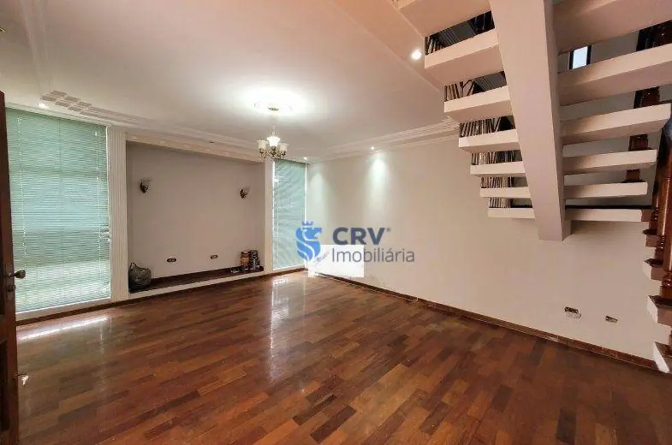 Foto 6 de Sobrado com 3 quartos para alugar, 300m2 em Jardim Alvorada, Londrina - PR