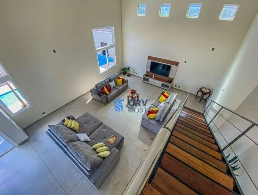 Sobrado com 5 quartos à venda e para alugar, 1004m2 em Mediterrâneo, Londrina - PR - imagem 7 Foto 7 de Sobrado com 5 quartos à venda e para alugar, 1004m2 em Mediterrâneo, Londrina - PR