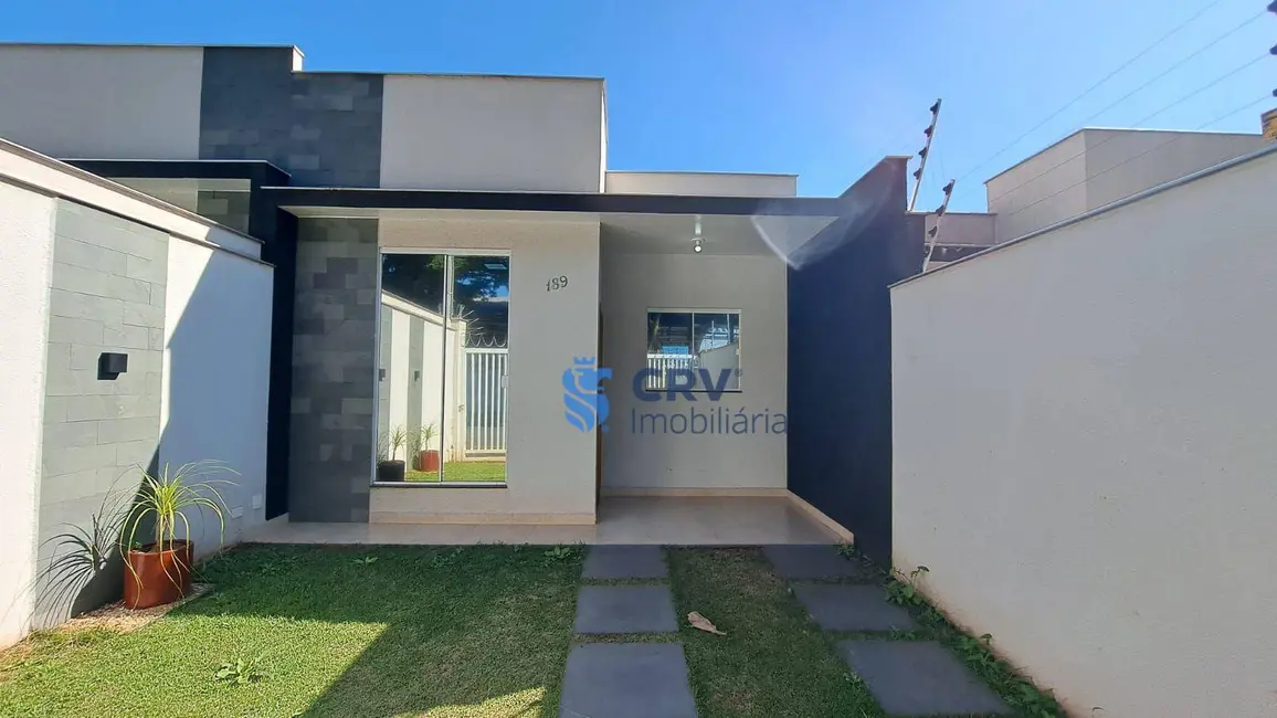 Casa com 3 quartos à venda, 137m2 em Sabará I, Londrina - PR - imagem 2 Foto 2 de Casa com 3 quartos à venda, 137m2 em Sabará I, Londrina - PR