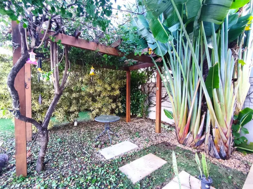 Casa de Condomínio com 4 quartos à venda, 800m2 em Esperança, Londrina - PR - imagem 8 Foto 8 de Casa de Condomínio com 4 quartos à venda, 800m2 em Esperança, Londrina - PR