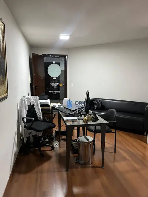 Sala Comercial à venda, 78m2 em Centro, Londrina - PR - imagem 3 Foto 3 de Sala Comercial à venda, 78m2 em Centro, Londrina - PR
