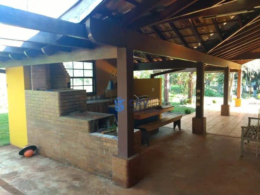 Foto 6 de Chácara com 4 quartos para alugar, 1800m2 em Gleba Fazenda Palhano, Londrina - PR