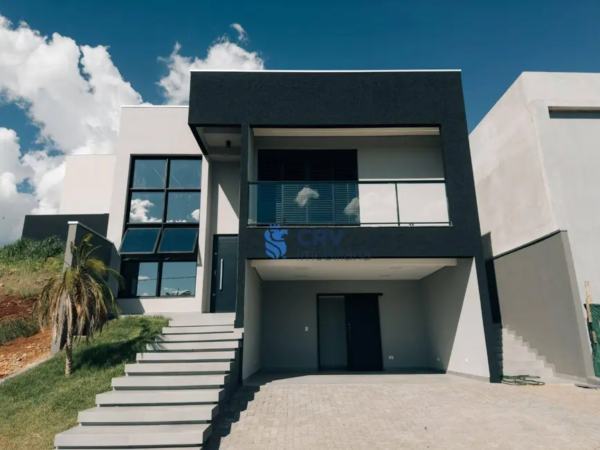 Sobrado com 3 quartos à venda, 264m2 em Gleba Simon Frazer, Londrina - PR - imagem 3 Foto 3 de Sobrado com 3 quartos à venda, 264m2 em Gleba Simon Frazer, Londrina - PR
