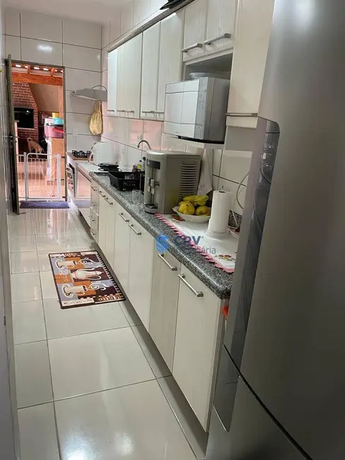 Casa com 3 quartos à venda, 215m2 em Londrina - PR - imagem 6 Foto 6 de Casa com 3 quartos à venda, 215m2 em Londrina - PR