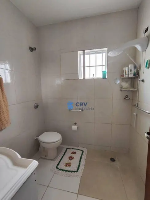 Casa com 3 quartos à venda, 300m2 em Londrina - PR - imagem 7 Foto 7 de Casa com 3 quartos à venda, 300m2 em Londrina - PR