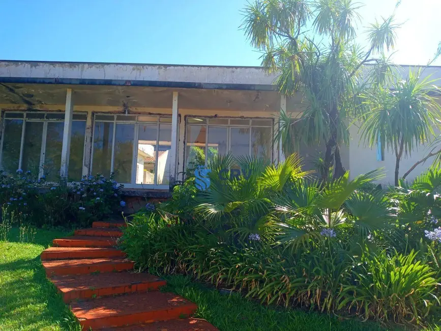 Foto 2 de Casa com 3 quartos para alugar, 1270m2 em Boa Vista, Londrina - PR