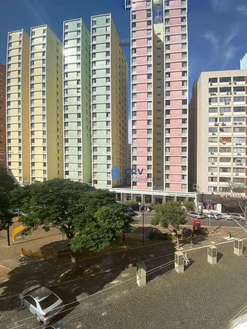 Apartamento com 4 quartos à venda, 204m2 em Centro, Londrina - PR - imagem 8 Foto 8 de Apartamento com 4 quartos à venda, 204m2 em Centro, Londrina - PR