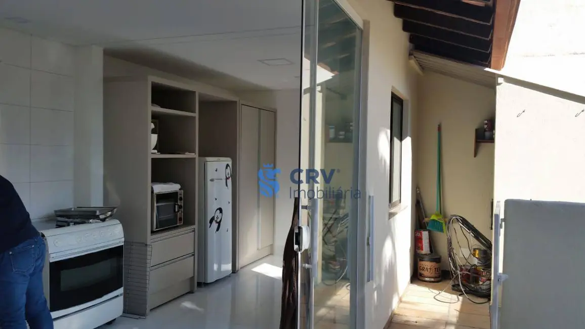 Sobrado com 5 quartos à venda e para alugar, 1300m2 em Guanabara, Londrina - PR - imagem 5 Foto 5 de Sobrado com 5 quartos à venda e para alugar, 1300m2 em Guanabara, Londrina - PR