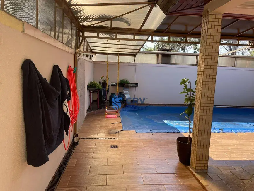 Sobrado com 5 quartos à venda, 500m2 em Mediterrâneo, Londrina - PR - imagem 5 Foto 5 de Sobrado com 5 quartos à venda, 500m2 em Mediterrâneo, Londrina - PR