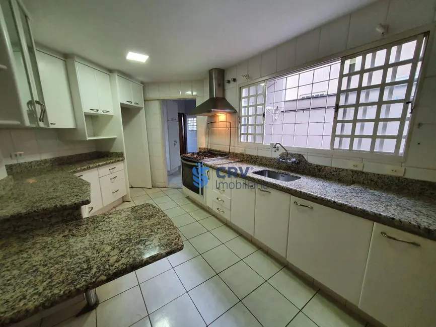 Foto 7 de Sobrado com 4 quartos à venda, 306m2 em Parque Jamaica, Londrina - PR