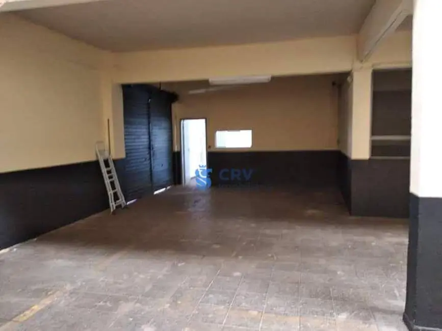 Armazém / Galpão à venda e para alugar, 800m2 em Waldemar Hauer, Londrina - PR - imagem 5 Foto 5 de Armazém / Galpão à venda e para alugar, 800m2 em Waldemar Hauer, Londrina - PR