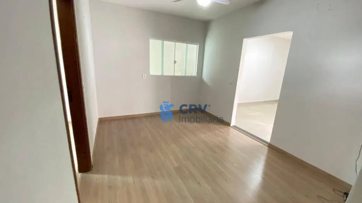 Foto 2 de Casa com 3 quartos à venda, 250m2 em Conjunto Santa Rita 6, Londrina - PR