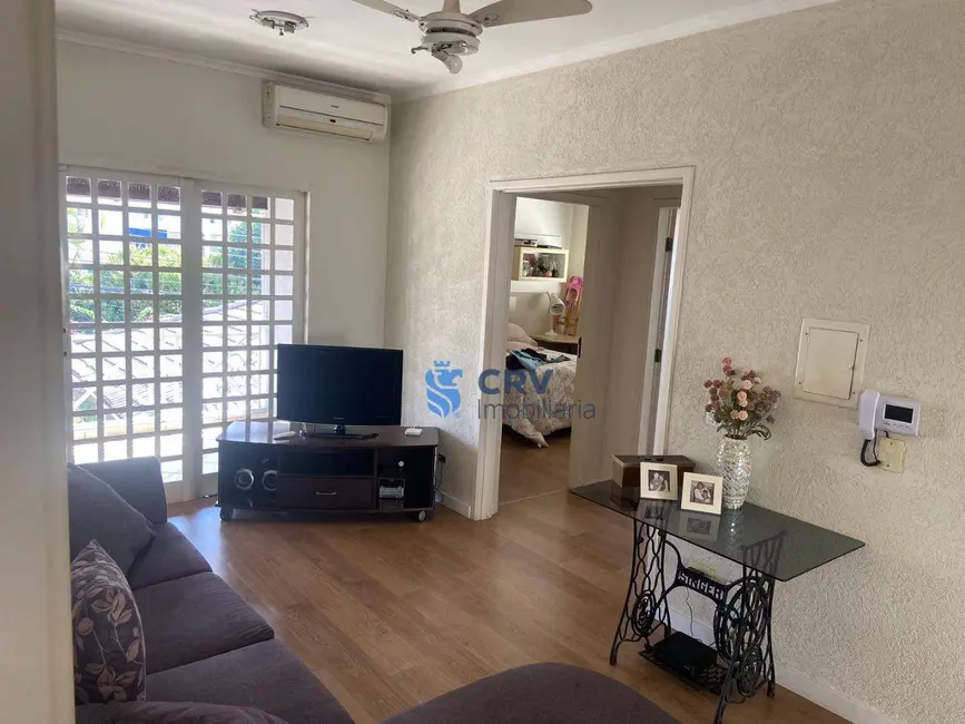 Casa com 4 quartos à venda e para alugar, 530m2 em Parque Residencial Alcântara, Londrina - PR - imagem 5 Foto 5 de Casa com 4 quartos à venda e para alugar, 530m2 em Parque Residencial Alcântara, Londrina - PR