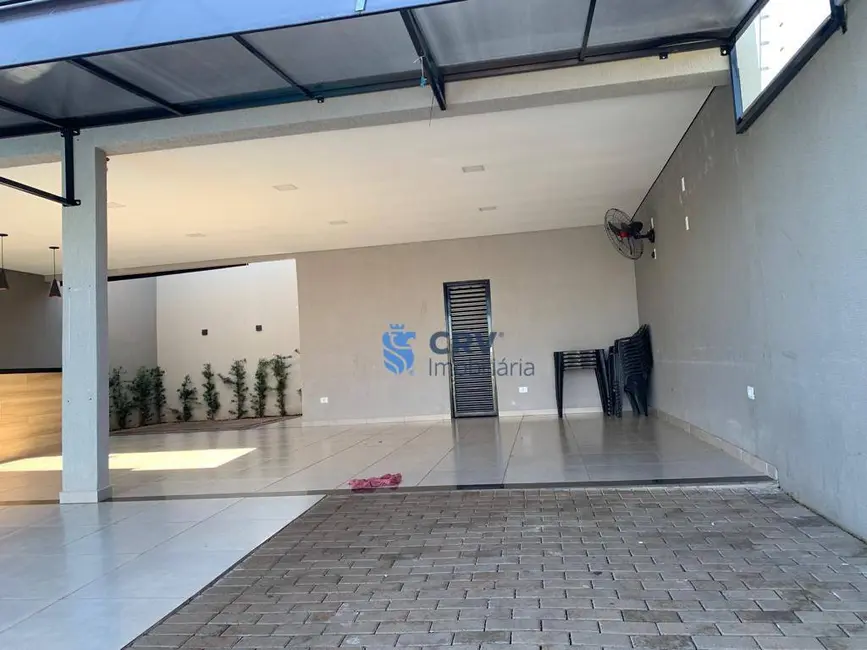 Chácara com 1 quarto à venda, 254m2 em Londrina - PR - imagem 6 Foto 6 de Chácara com 1 quarto à venda, 254m2 em Londrina - PR