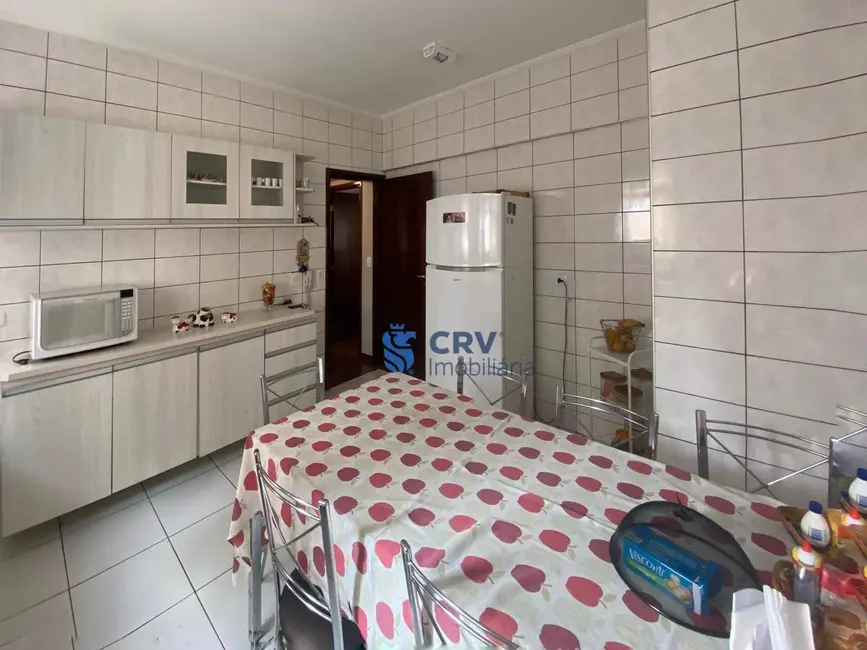 Apartamento com 3 quartos à venda, 176m2 em Centro, Londrina - PR - imagem 5 Foto 5 de Apartamento com 3 quartos à venda, 176m2 em Centro, Londrina - PR