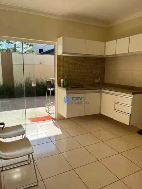 Casa com 3 quartos à venda, 250m2 em Jardim Santa Alice, Londrina - PR - imagem 6 Foto 6 de Casa com 3 quartos à venda, 250m2 em Jardim Santa Alice, Londrina - PR
