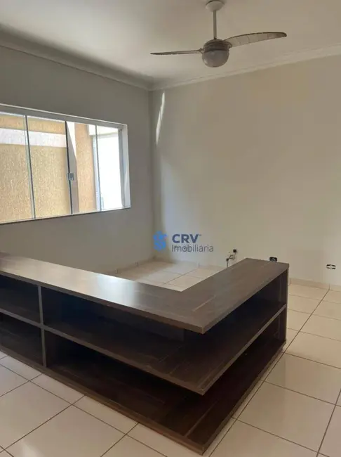 Casa com 3 quartos à venda, 250m2 em Jardim Santa Alice, Londrina - PR - imagem 4 Foto 4 de Casa com 3 quartos à venda, 250m2 em Jardim Santa Alice, Londrina - PR