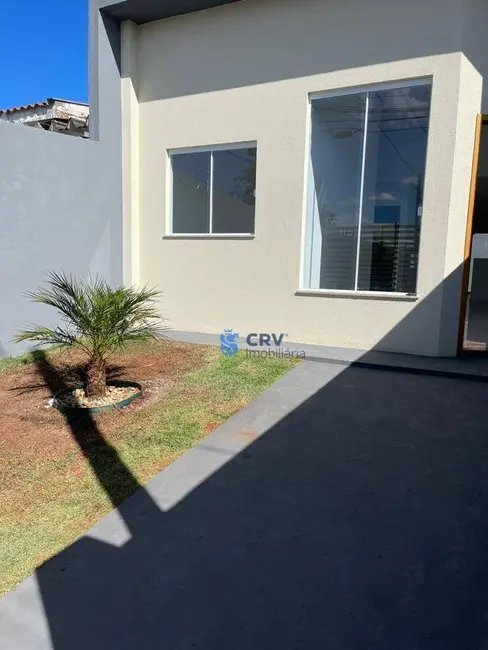 Casa com 3 quartos à venda, 126m2 em Jardim Tókio, Londrina - PR - imagem 2 Foto 2 de Casa com 3 quartos à venda, 126m2 em Jardim Tókio, Londrina - PR