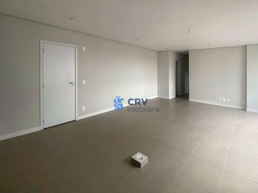 Apartamento com 2 quartos à venda, 136m2 em Londrina - PR - imagem 5 Foto 5 de Apartamento com 2 quartos à venda, 136m2 em Londrina - PR