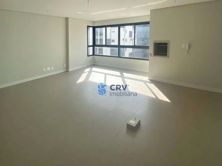 Apartamento com 2 quartos à venda, 136m2 em Londrina - PR - imagem 6 Foto 6 de Apartamento com 2 quartos à venda, 136m2 em Londrina - PR