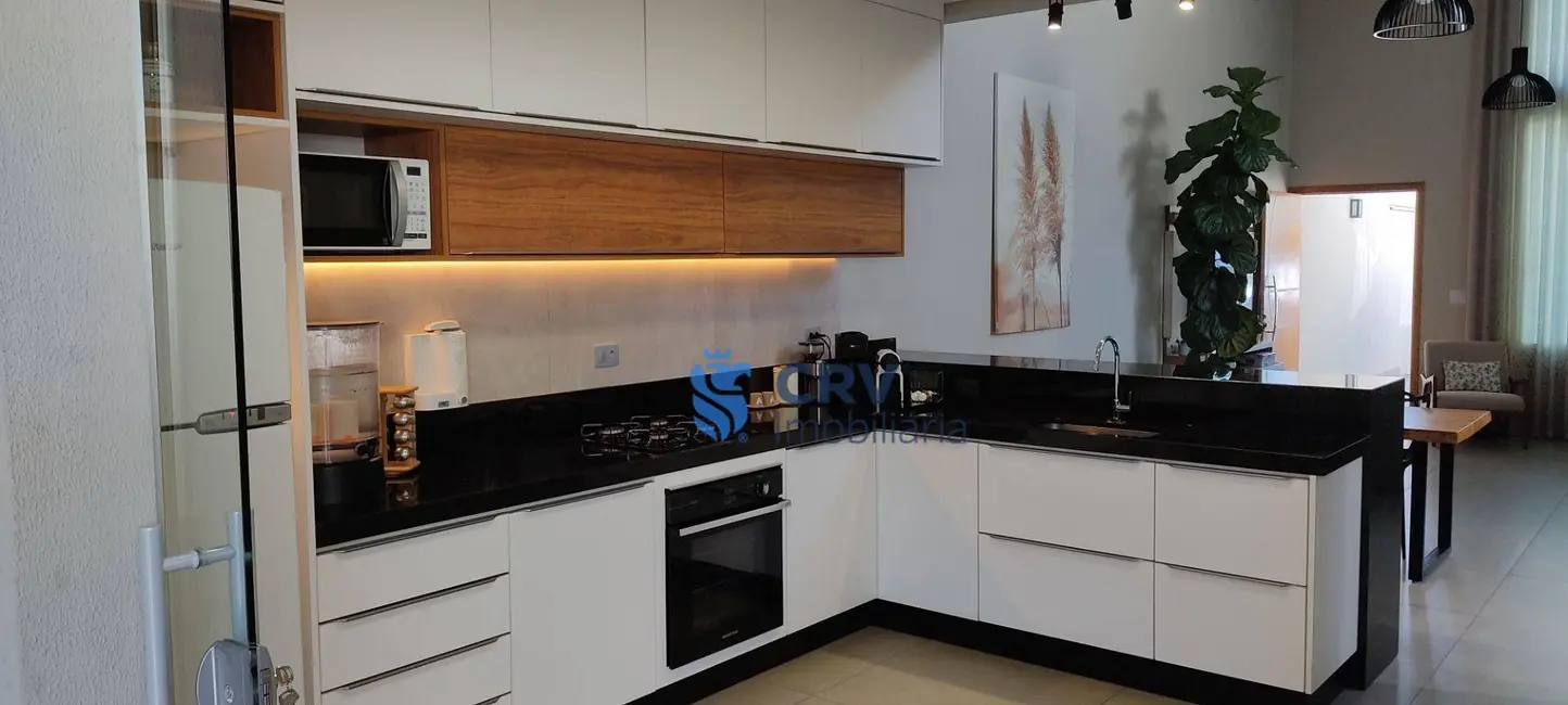 Casa com 3 quartos à venda, 230m2 em Terra Bonita, Londrina - PR - imagem 7 Foto 7 de Casa com 3 quartos à venda, 230m2 em Terra Bonita, Londrina - PR