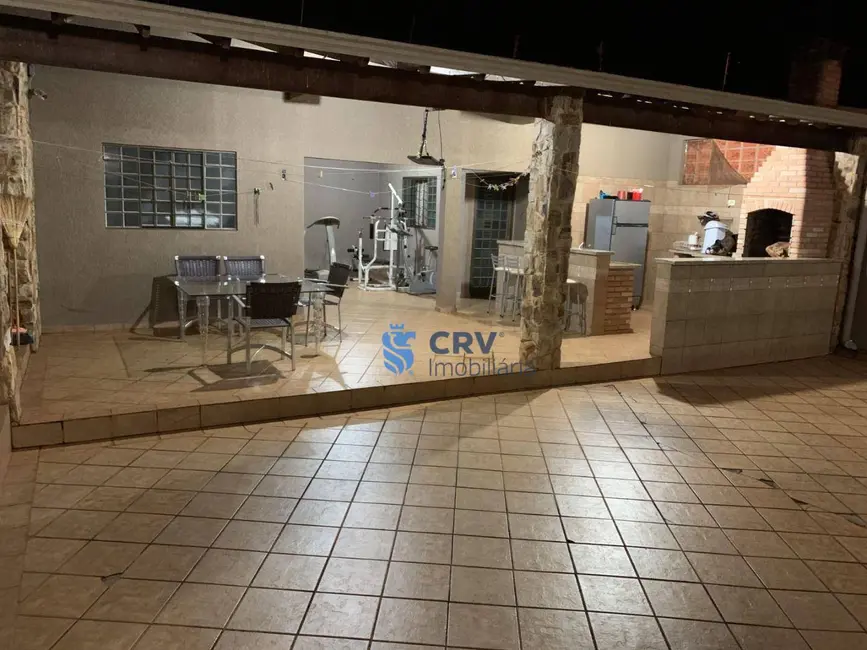 Foto 8 de Casa com 3 quartos à venda, 321m2 em Vila Santa Terezinha, Londrina - PR