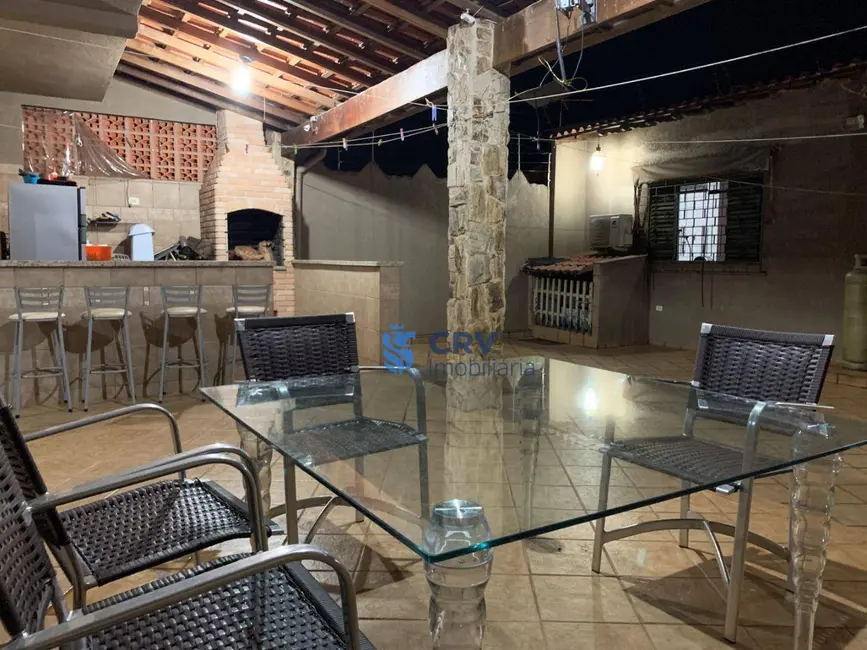 Foto 7 de Casa com 3 quartos à venda, 321m2 em Vila Santa Terezinha, Londrina - PR