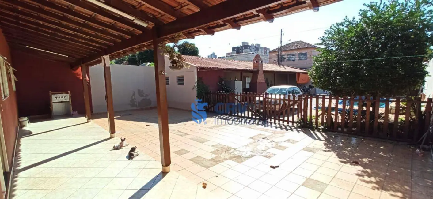 Casa com 4 quartos à venda, 192m2 em Vila Brasil, Londrina - PR - imagem 8 Foto 8 de Casa com 4 quartos à venda, 192m2 em Vila Brasil, Londrina - PR