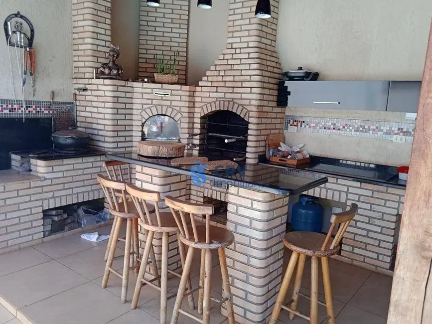 Casa de Condomínio com 3 quartos à venda, 282m2 em Londrina - PR - imagem 9 Foto 9 de Casa de Condomínio com 3 quartos à venda, 282m2 em Londrina - PR