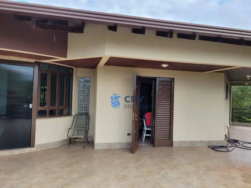 Chácara com 7 quartos à venda, 2802m2 em Sertanopolis - PR - imagem 5 Foto 5 de Chácara com 7 quartos à venda, 2802m2 em Sertanopolis - PR